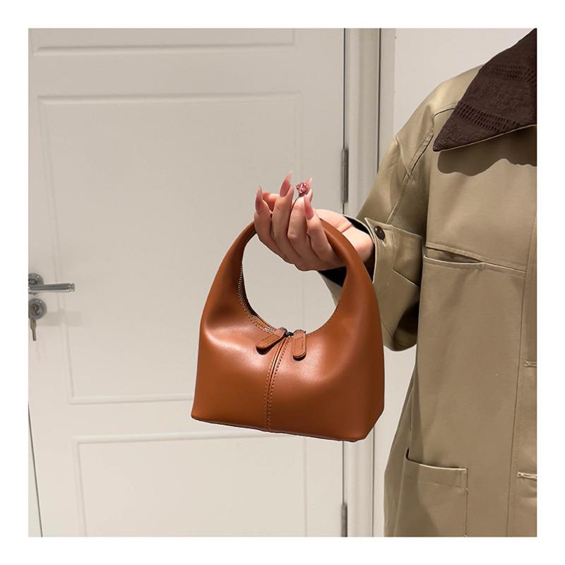 New Vintage Faux Leather Shoulder Bag, Small Dumpling Crossbody Purse, Soft Handbag with Zipper Closure