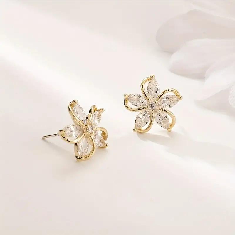 Luxury Sparkling Women'S Cubic Zirconia Stud Earrings Gorgeous Female Wedding Party Fashion Ear Piercing Accessories New Jewelry