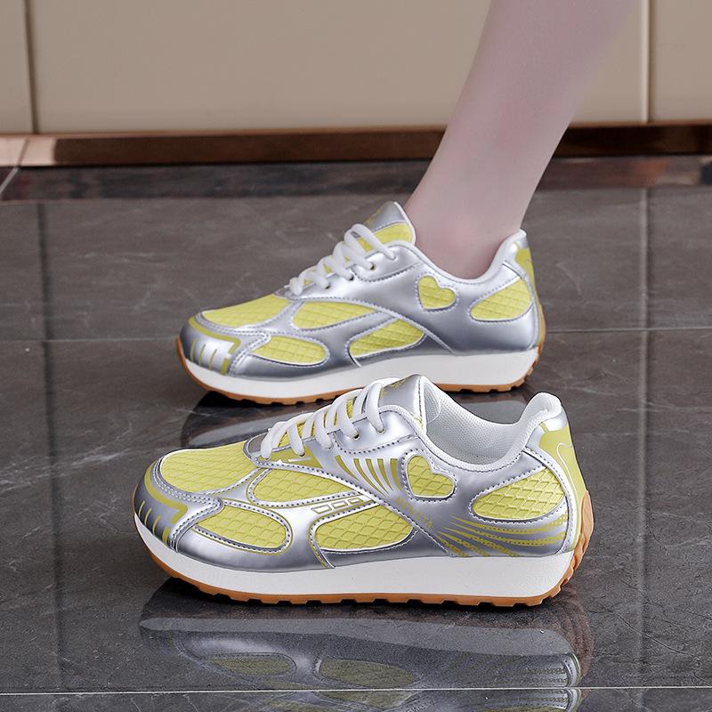 New lightweight sports shoes women's super fire 2025 new versatile casual platform Forrest Gump mesh dad shoes GT8008