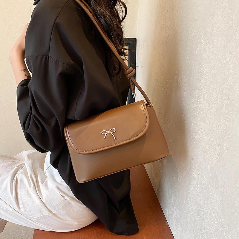 Chic And Stylish 2024 Womens Simple Shoulder Crossbody Bag Small Square Design In Multiple Colors