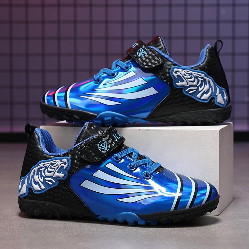 2025 new Velcro football shoes boys teenagers students broken nails lawn training ground sports shoes