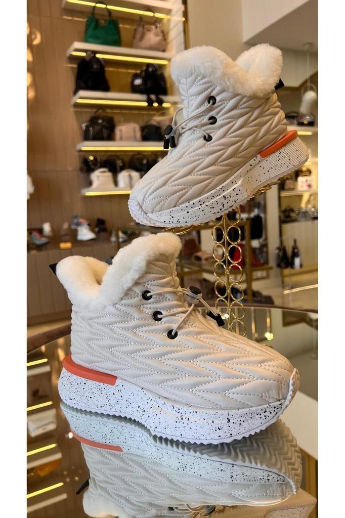 Women Modern Stylish Fashion Boots Imported Zipperless Snow Boots