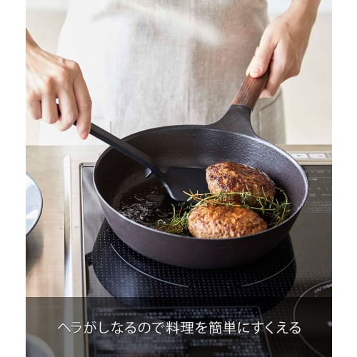 Yamazaki Tower Silicone Spatula, Black, Approx. W9 X D4.5 X H31cm, Flexible for Easy Scooping, Heat-Resistant, Silicone, 5192