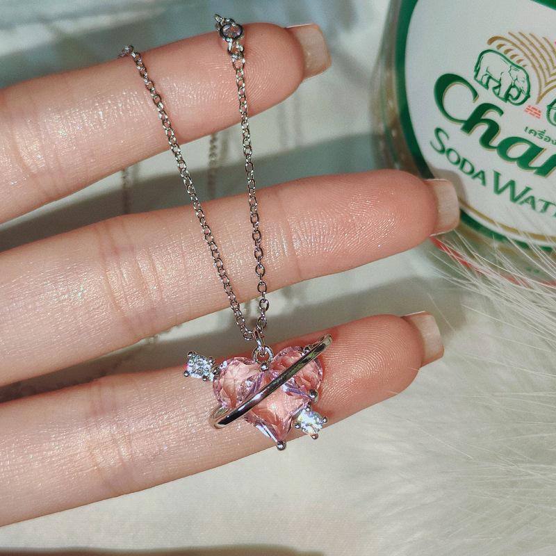 Sweetheart Zircon Pendant Necklace for Women - Heart Shape Light Luxury Design