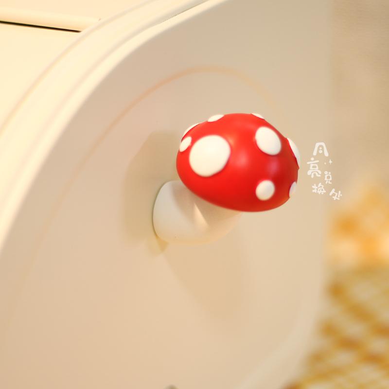 Red Mushroom Refrigerator Magnets Magnetic Stickers Wenchuang Products Interesting Creative Magnets Magnetic hook clothes rack