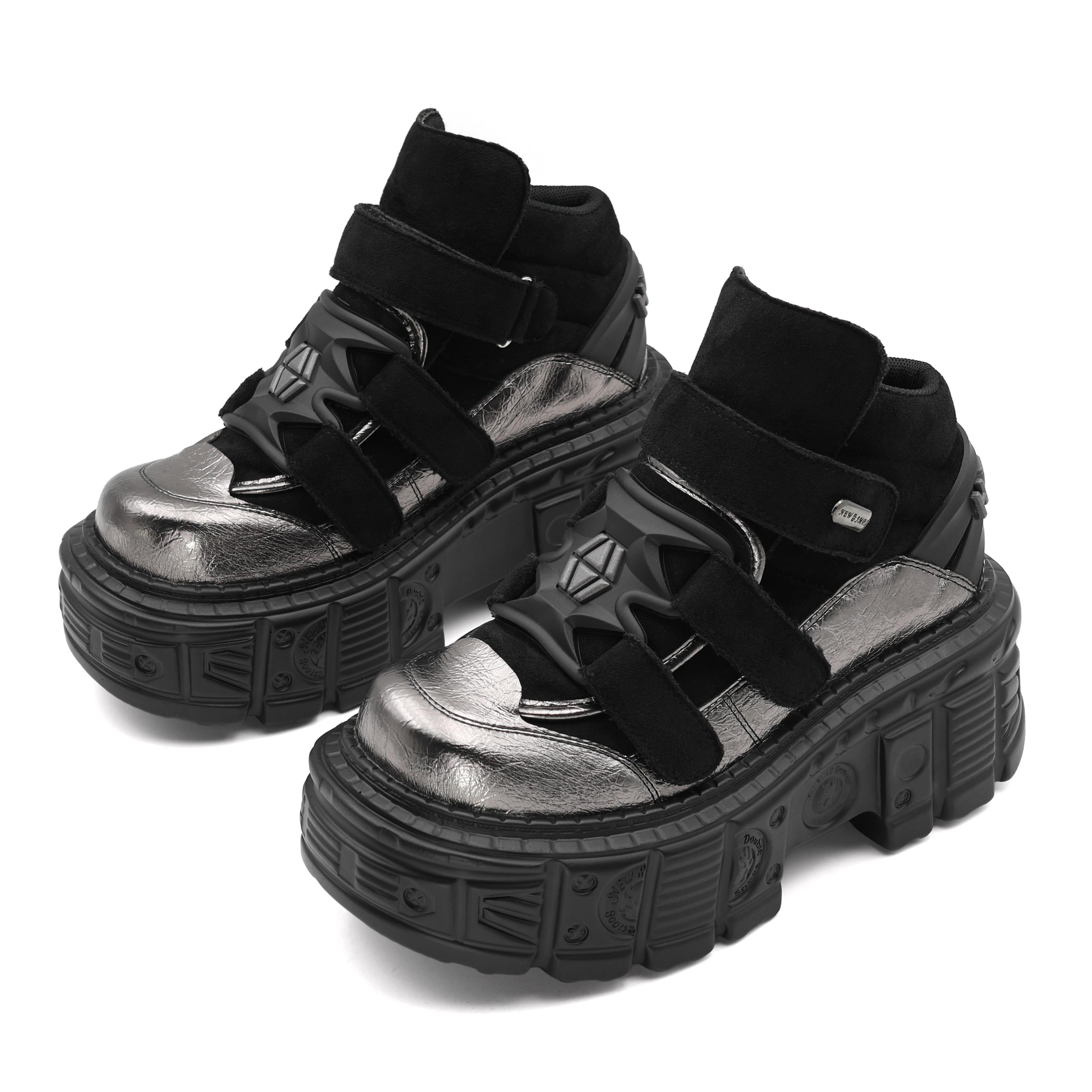 

Готические ботильоны на шнуровке Новая панк-стиль женская обувь Высота каблука 6 см Обувь на платформе Женские кроссовки с металлическим декором 43