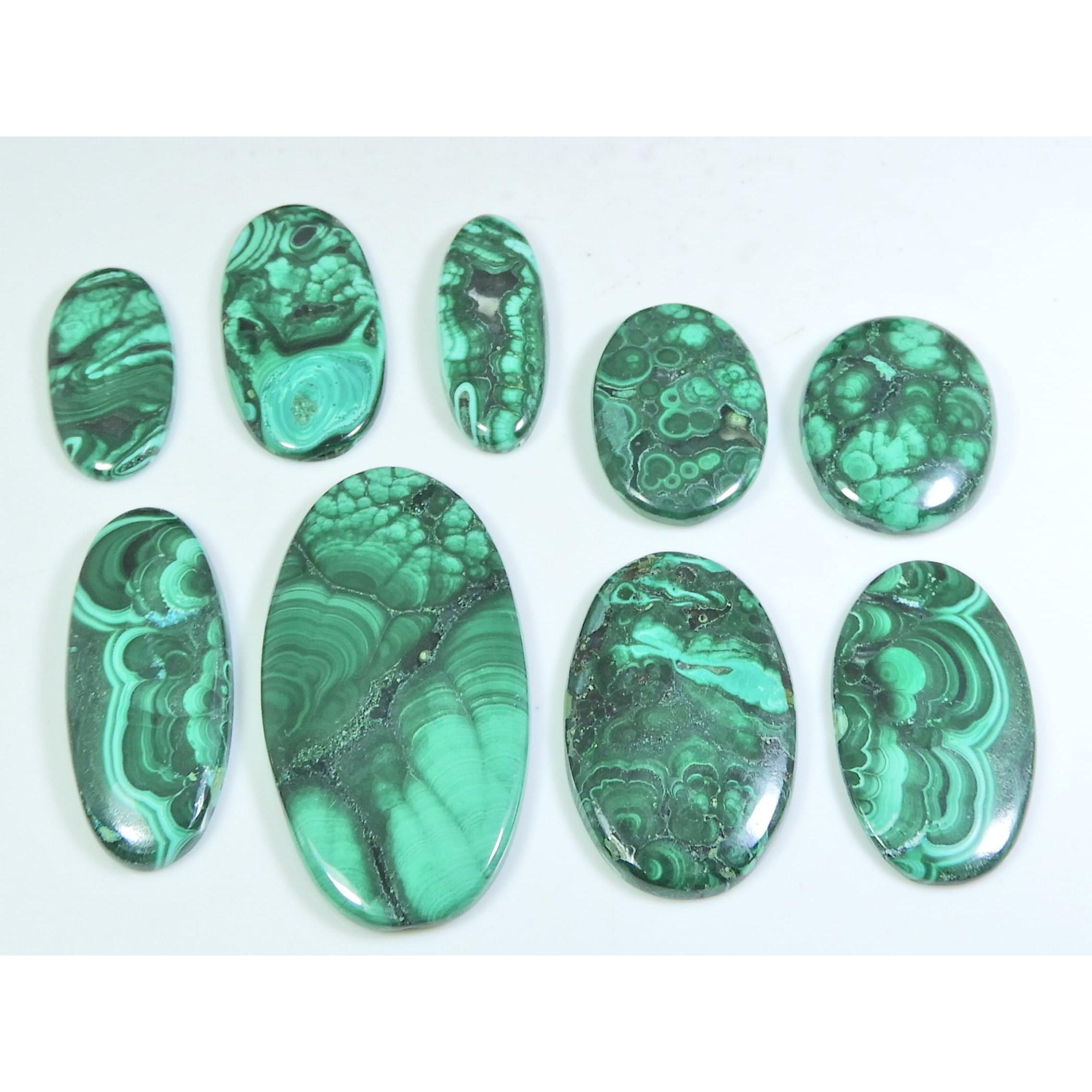 

240Cts. Натуральное зеленое малахитовое кольцо Размер Овальный кабошон Драгоценный камень 09 шт. Лот C-274