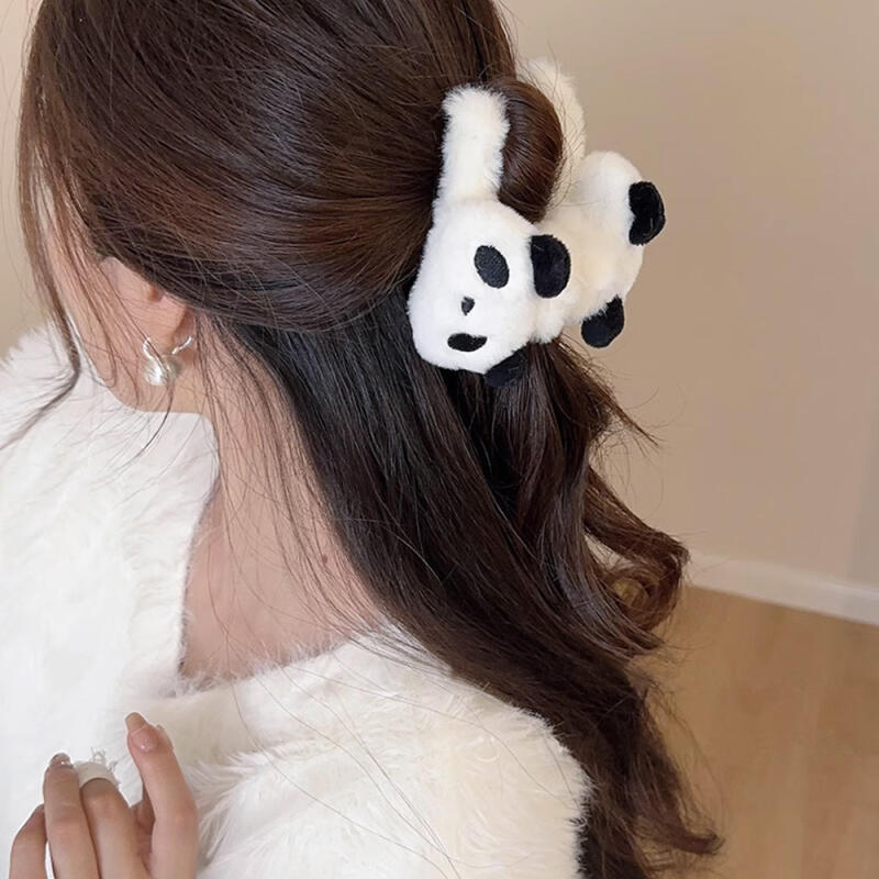 Natasha Winter Mink Faux Fur Wool Hair Clip