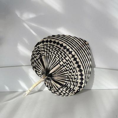 Bambusowy wachlarz chiński splot materiały chłodzące ręczny outdoor pleciony liść ręcznie robiony na ścianę