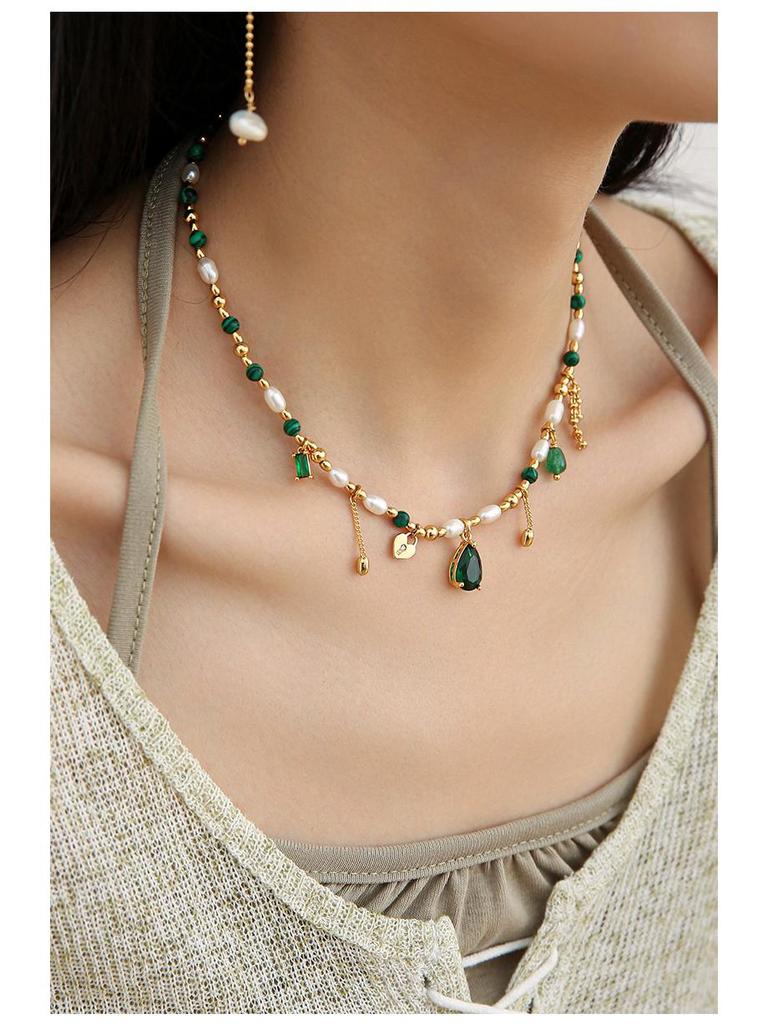 French Retro Royal Court Style Zircon & Pearl Necklace with Natural Stone Clavicle Chain