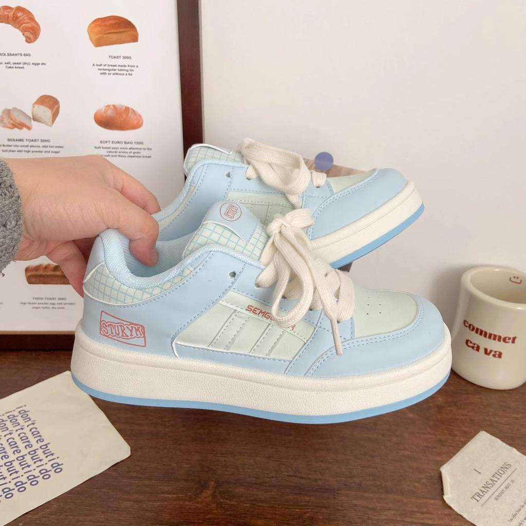 Hong Kong Style Platform White Shoes 2025 Spring Versatile Niche Casual Board Shoes Retro Original Sports Bread Shoes