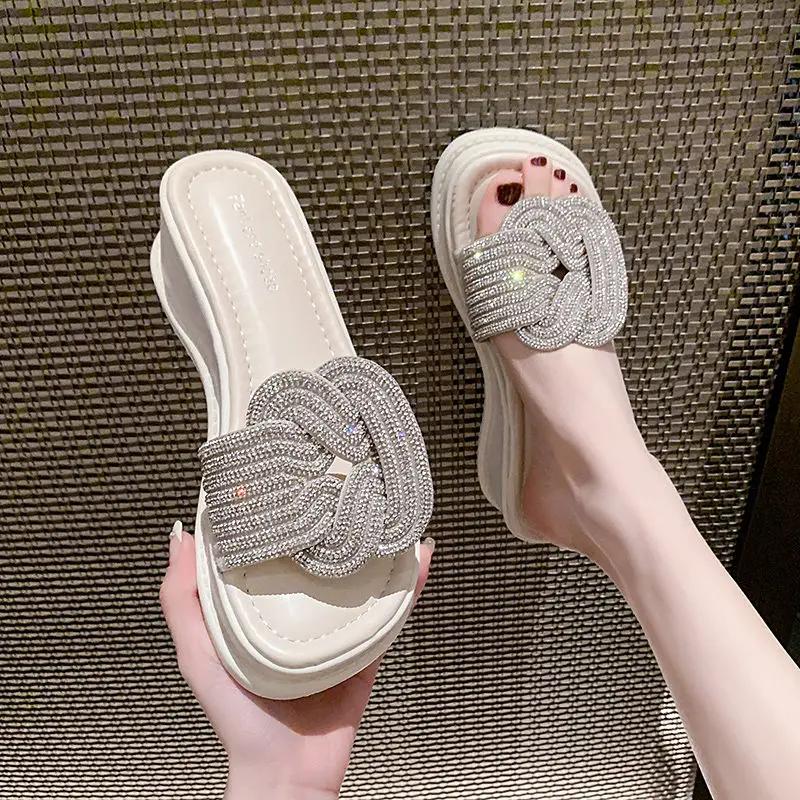 Fashion Open Toe Woman Slippers Sandals Slides On Beach Flat Shoes for Women Top Designs Stylish Korea Style Clappers Wholesale Casual