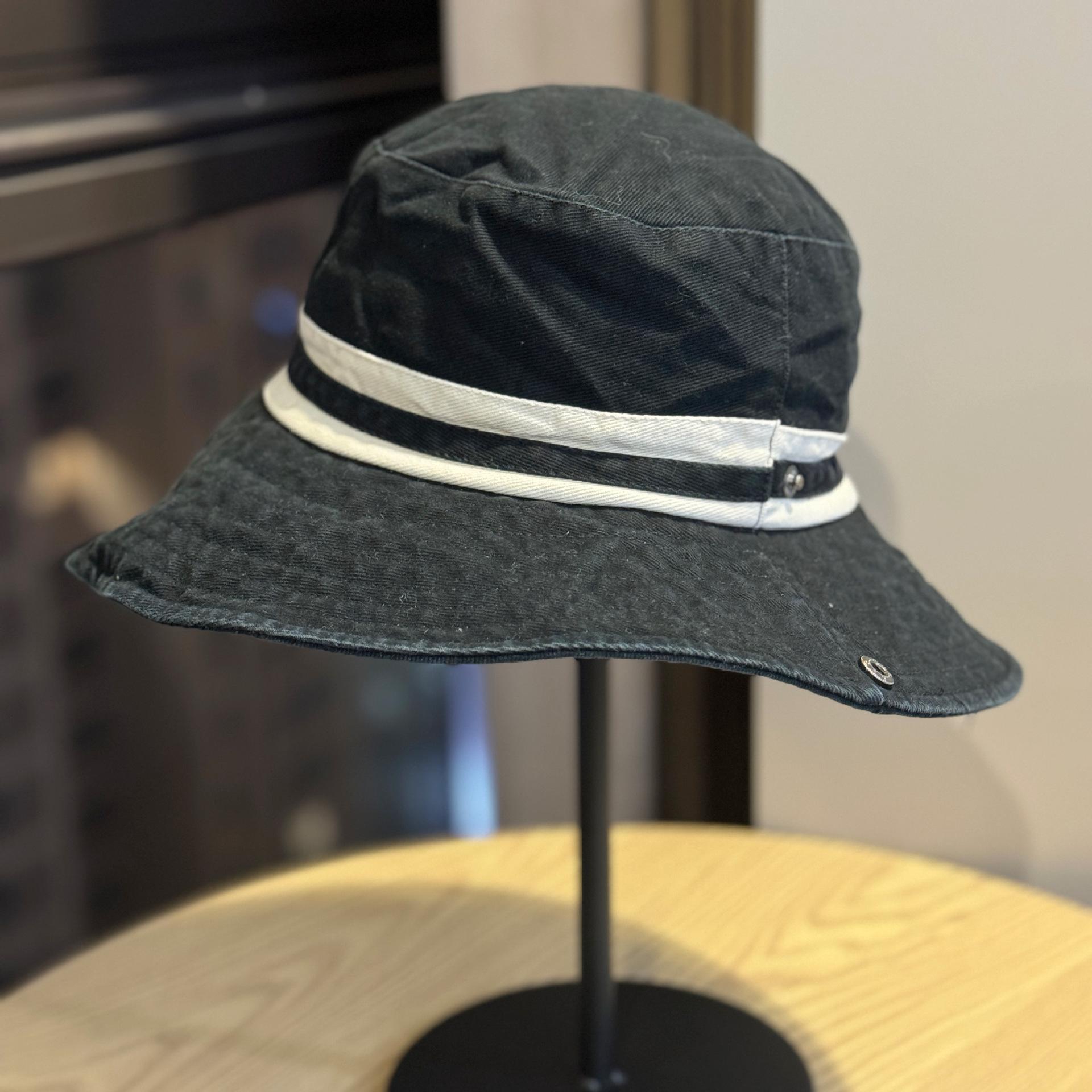 

New simple two-tone striped fisherman hat for men and women, suitable for outdoor activities like mountaineering, camping, and hiking, provides sun Adult54-60Adjustable чёрный