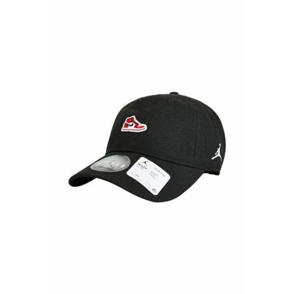 Кепка NQK N262CA402P-BK Кепка с нашивкой AJ1 (юниор) Black series