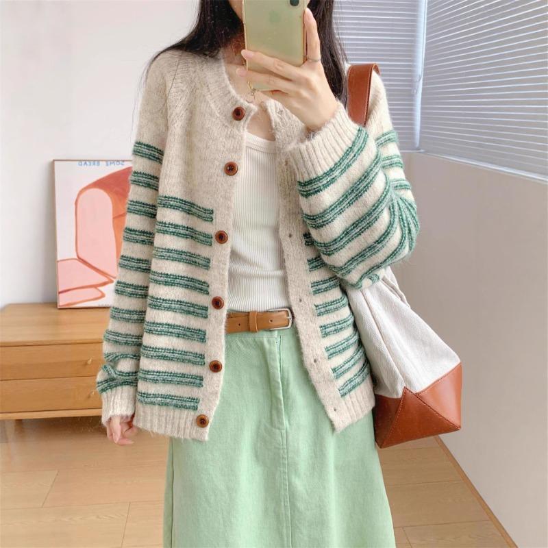 Striped knitted cardigan retro design round neck loose and thin design casual age-reducing sweater jacket