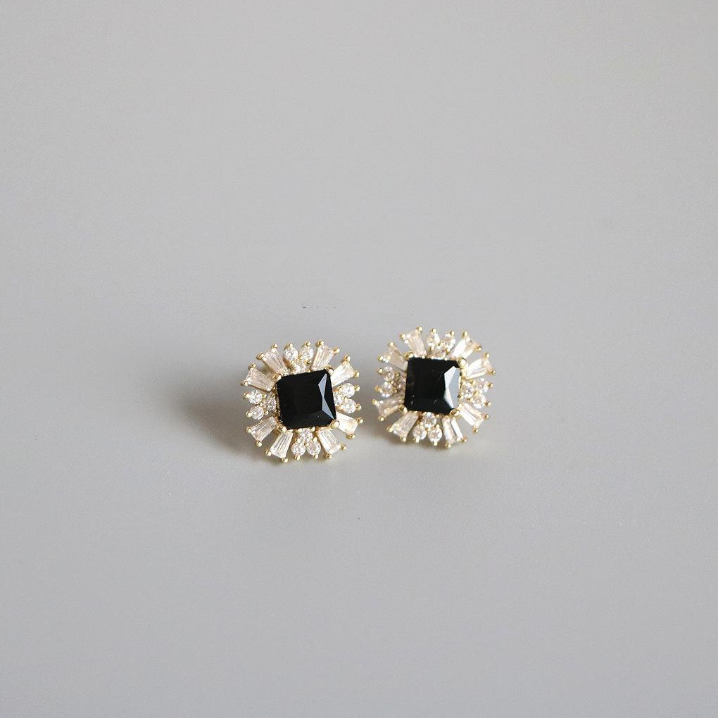 

925 Sterling Silver Plated 14K Gold Black Zircon Earrings for Women French Vintage Temperament Versatile Jewelry Silver