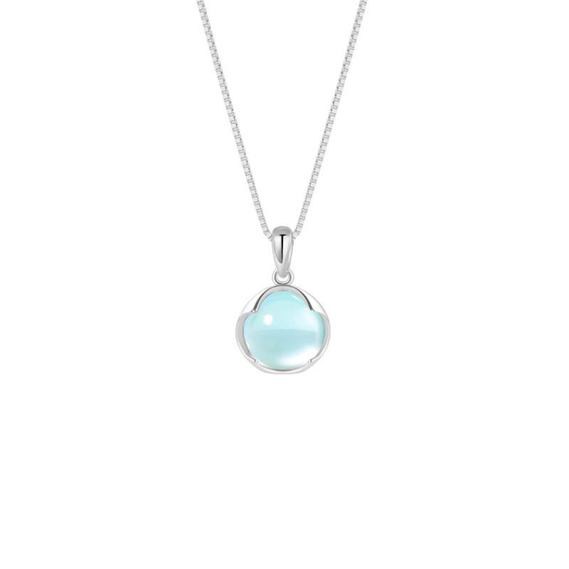 Blue Crystal Pendant Necklace: Elegant Clavicle Chain, Trendy Niche Design, Perfect Gift for Girls & Best Friends.