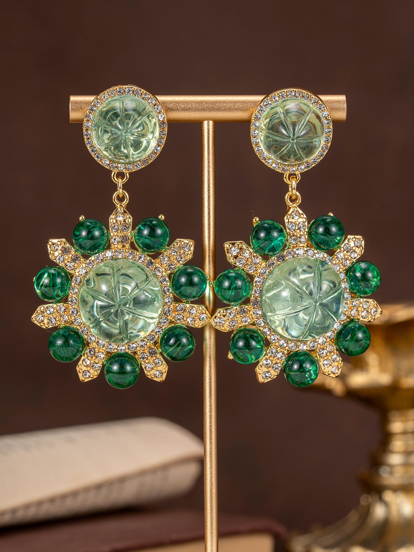 Medieval vintage green pumpkin sun flower earrings retro light luxury slightly inlaid with zirconium medieval flower earrings female