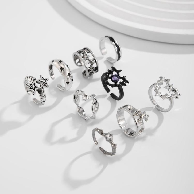 9pcs Stylish Gothic Rings Set for Men and Women Thorn Silver Collection with Unique Heart Snake and Skull Designs