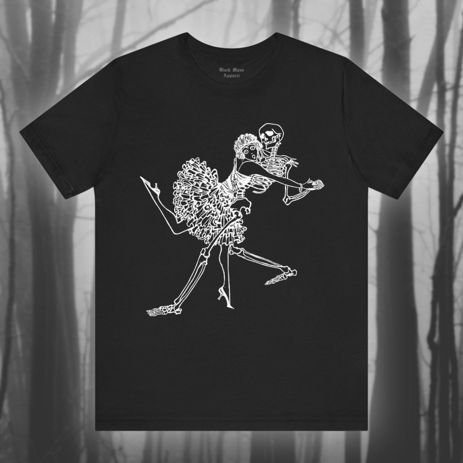 Dancing With Death, Memento Mori Shirt, Danse Macabre T-Shirt, Gothic Skeleton T-Shirt, Vintage Goth, Creepy Unisex Jersey Short Sleeve Tee S