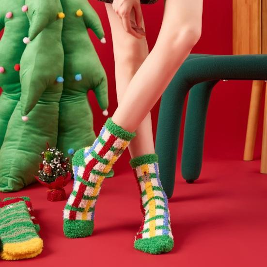 Christmas Fuzzy Socks Women Warm Fluffy Crew Socks Colorful Winter Slipper Socks for Home Lounging Sleeping Holiday Gift