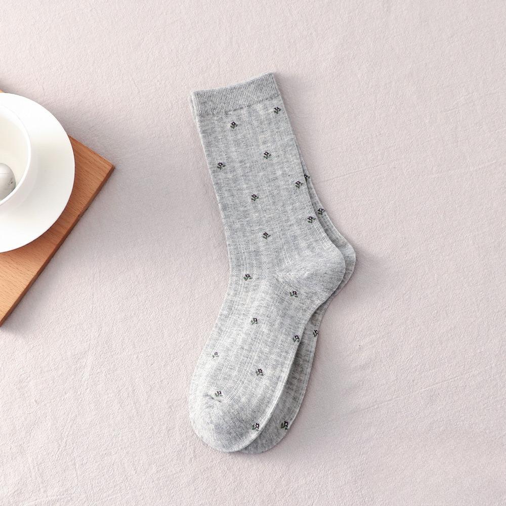 Coffee-colored Floral-patterned Socks for Ladies, Mid-length, Suitable for Spring and Autumn, Trendy and Retro Pile-up Socks