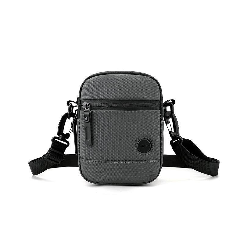 New men's messenger bag outdoor travel mobile phone bag men's small square bag casual large capacity shoulder light luxury