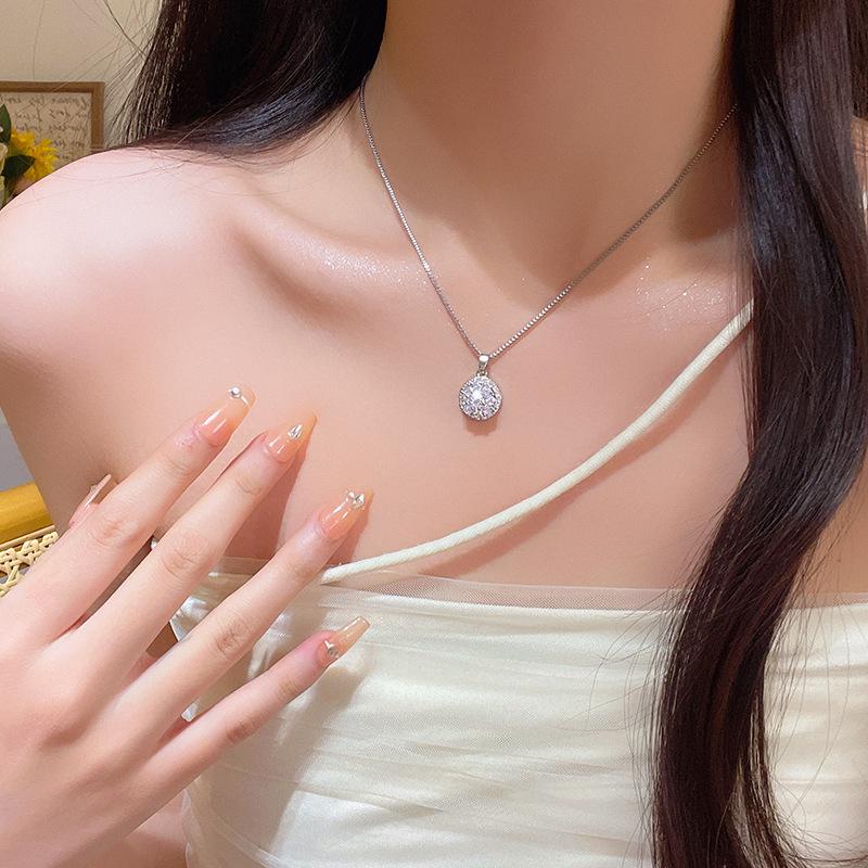 Japanese & Korean Style Geometric Titanium Steel Necklace - Women's Clavicle Chain Collection