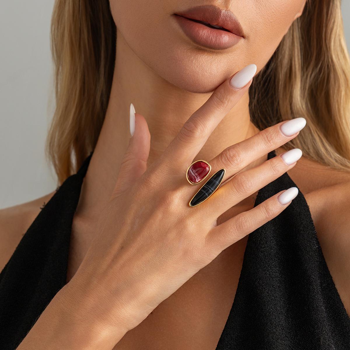 

Vintage Inlaid Resin Acrylic Open Ring for Women Elegant Irregular Geometry Adjustable Knuckle Ring Daily Wear Jewelry