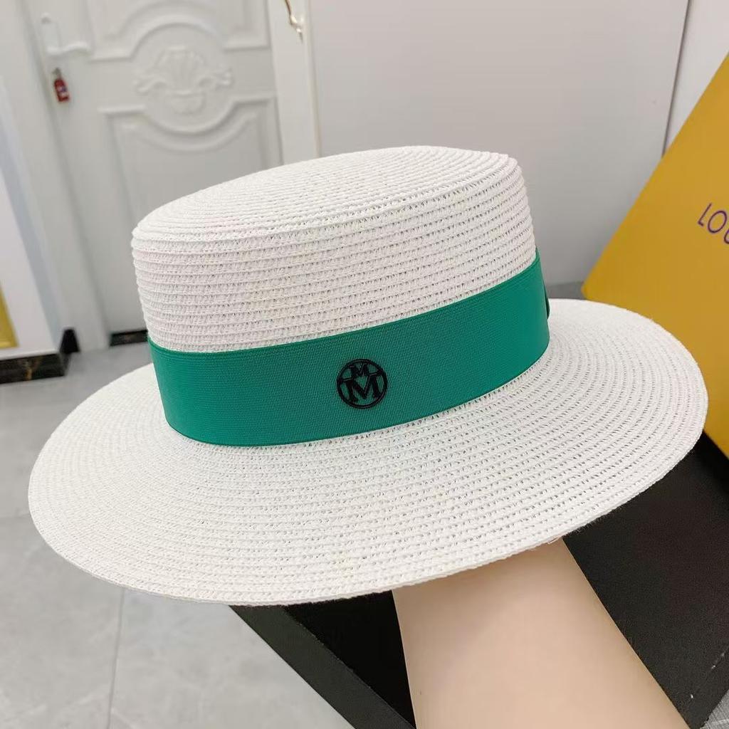 Straw hat female summer versatile flat top beach hat sun protection shade British top hat Internet celebrities outdoors