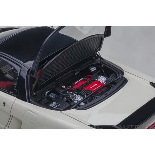 AUTOart 1/18 Scale Honda NSX-R (NA2) Championship White Finished Product 73219