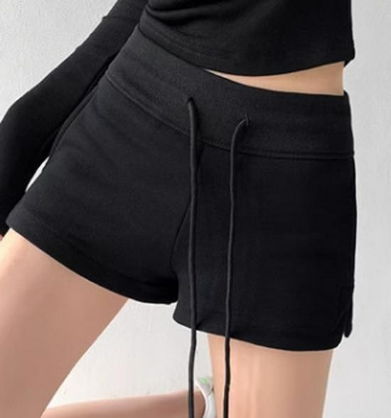 

2025 Новые женские разноцветные повседневные спортивные шорты с высокой талией - Летняя пижама в американском стиле S чёрный