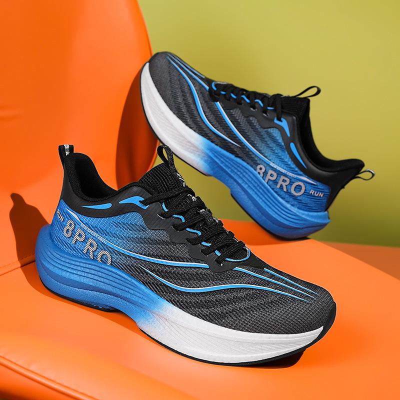 New Ultra-light Shock-absorbing Carbon Board Sneakers Men's Non-slip Training Running Shoes for Junior High School Students