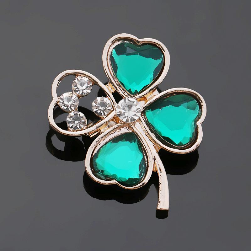 Gold-Plated Acrylic Four-Leaf Clover Brooch Pin Fashion Accessories