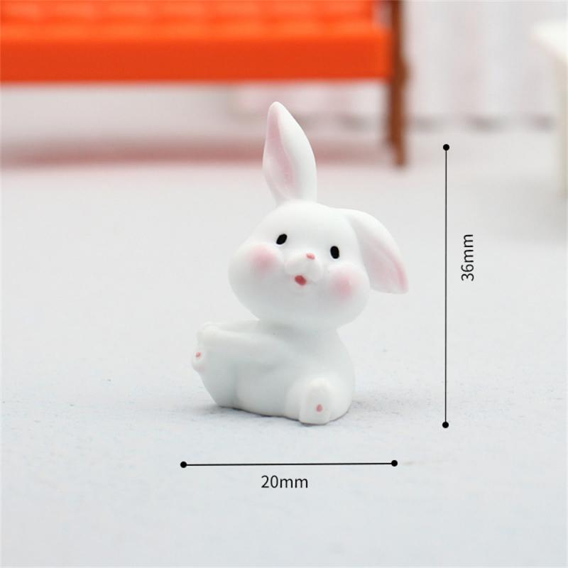 Home Bunny Ornaments Durable Placed Smoothly Hand-painted Resin Pendant Resin Crafts Multi-scene Use Portable Car Ornaments