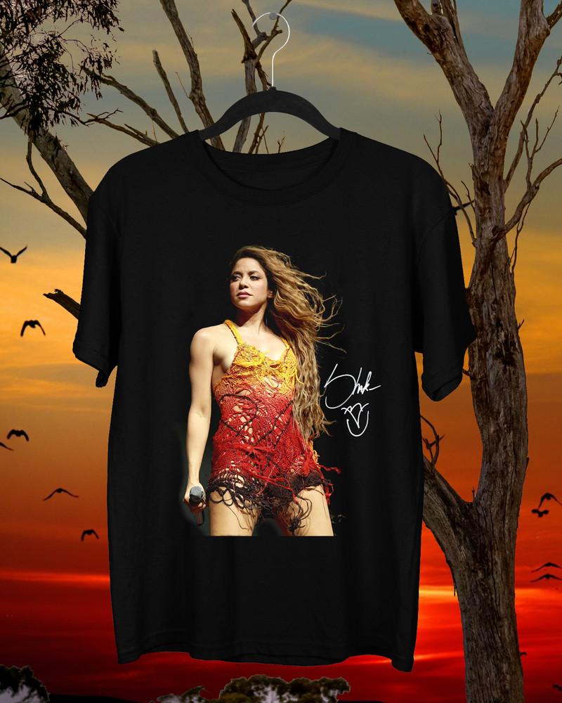 NEW Shakira Signed Classic Gift For Fans Short Sleeve Black All Size Shirt AG190
