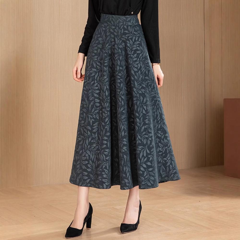 Korean Jacquard Skirt for Women In Winter New High-waisted Temperament Large Hem Skirt Mid-length Over-knee A-line Skirt