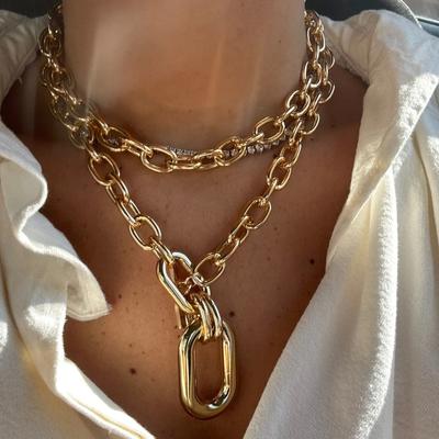 Collana con ciondolo ellittico grande con catene spesse in metallo per donna, ciondoli alla moda, accessori per il collo da donna, gioielli di moda