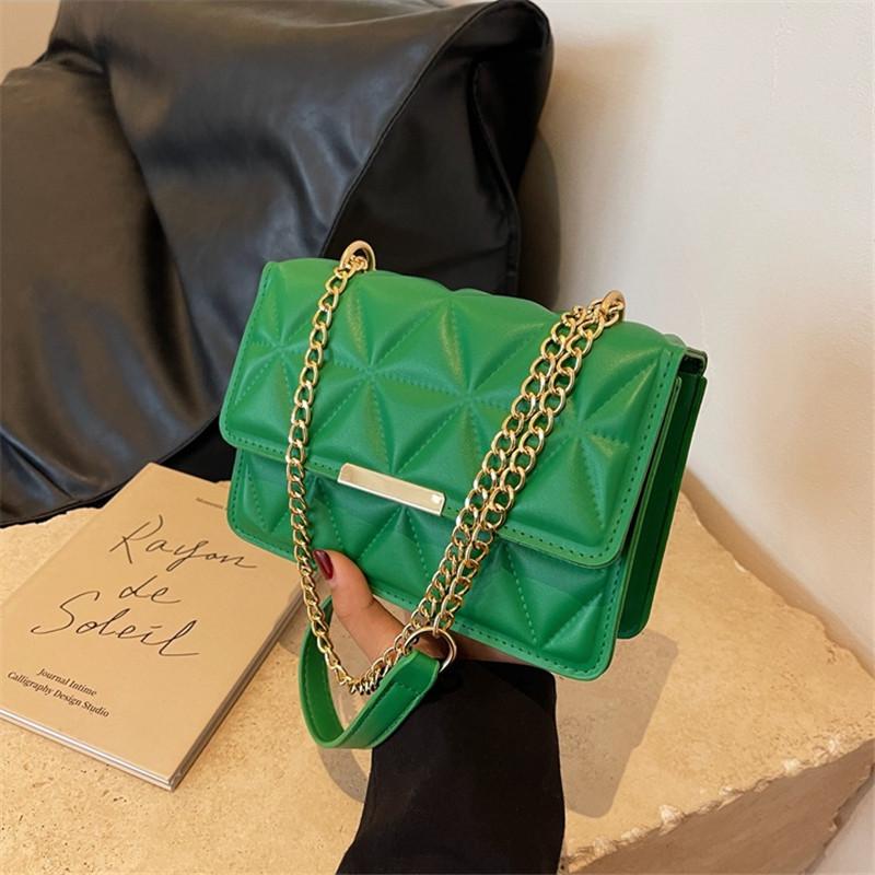 Modische Ketten-Umhängetasche für Damen, Schicke kleine quadratische Tasche für Damen, Luxuriöse gesteppte Handtasche für den täglichen Gebrauch, Einkaufen, Partys.
