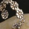 2Pcs Foot Ring Comfortable Alloy Joint Rings with Exquisite Flowers Adjustable Opening Design Electroplated