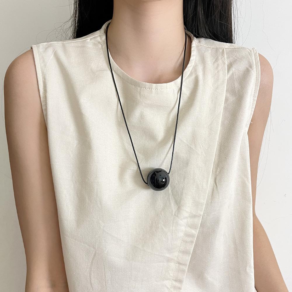 Classic Simple Metal Geometric Big Ball Pendant Necklace Women's Long Personality Design Sweater Long Chain Jewelry Accessories