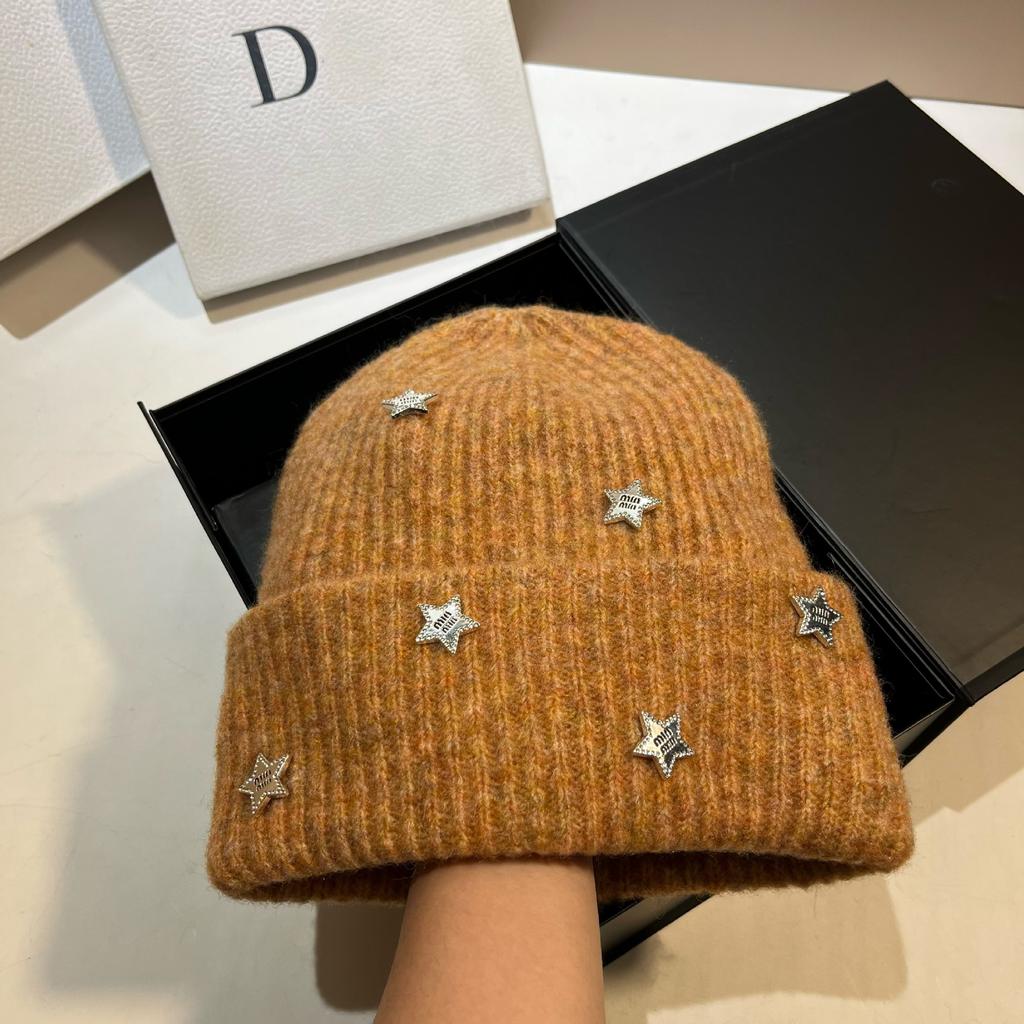 New Year'S Red Skin White Wool Blended Knitted Hat Winter Warm Pullover Hat, Sweet Star Min Wool Hat