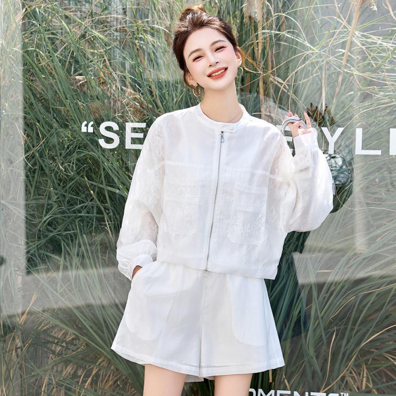 Casual Suit Women's New Summer Beautiful Light and Breathable Long-sleeved Sunscreen Small Shorts Two-piece Set Trendy