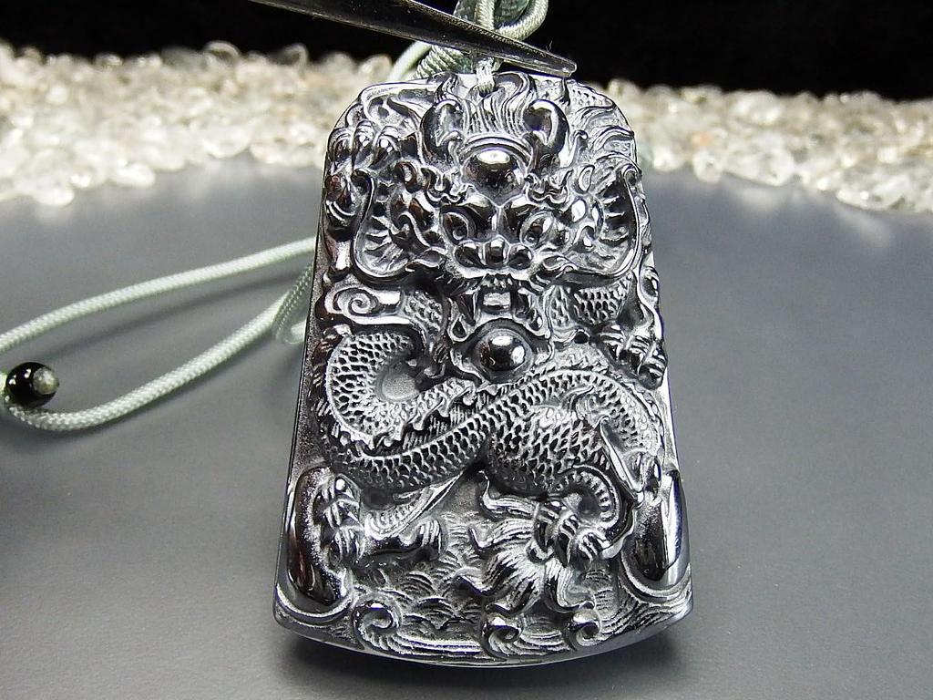 [Ishimachi] AAA High-Purity Terahertz Stone Feng Shui Rising Dragon Carved Large Pendant Top with Cord Necklace
