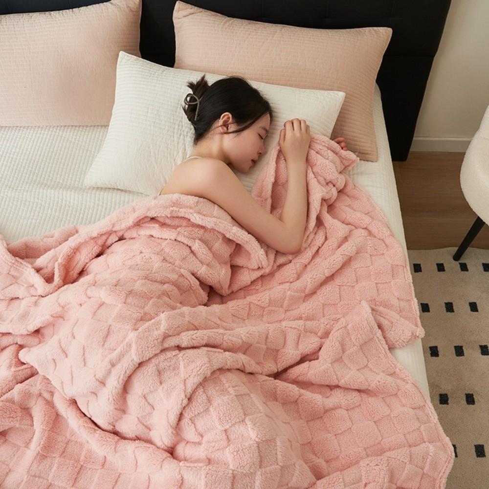 Universal Thick Warm Fleece Blanket Solid Color Square Texture Warm Blanket Plush Soft Comfortable Bed Blanket Travel Use