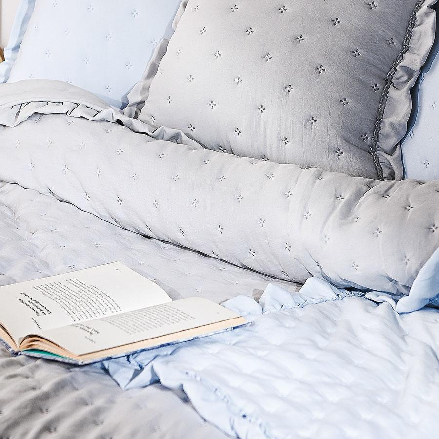 WERONA Bedspread 170x210cm Gray with Ruffles - Subtle Elegance in a Smaller Bedroom