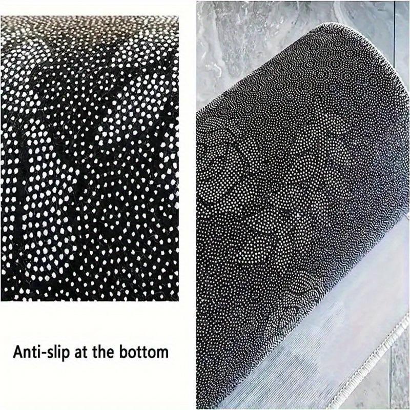 Sphynx Cat In Grass,Round Area Rug,Carpet Rug for Living Room Bedroom Sofa Playroom Decor,Non-slip Floor Mat