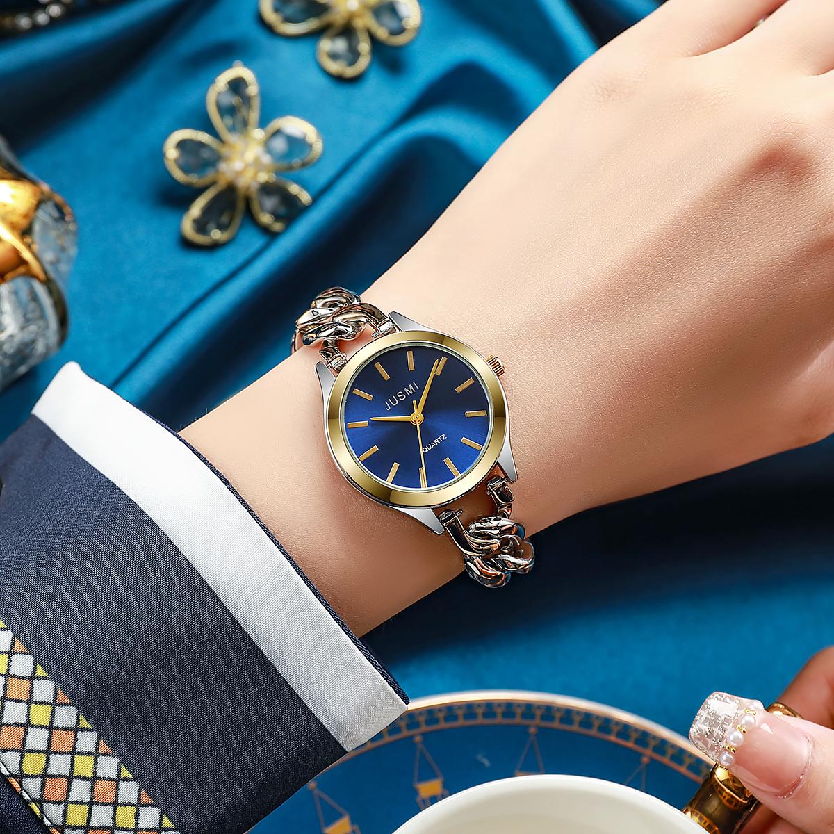 

Женские модные часы с кварцевым механизмом, с круглым циферблатом, со шкалой в виде штрихов, с застежкой-пряжкой и стальным браслетом. серебряный