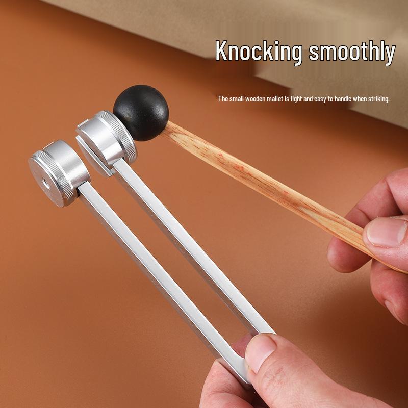 Vierteiliges Aluminiumlegierungs-Stimmgabel-Set: 128Hz, 136.1Hz, 256Hz, 384Hz für Yoga
