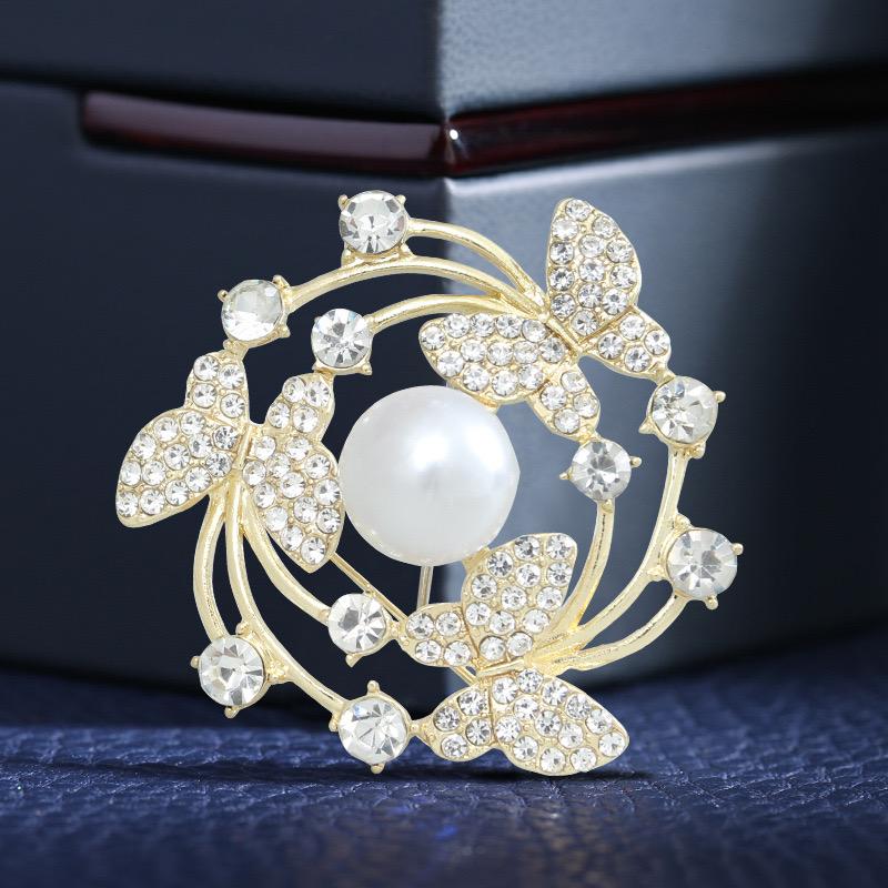 Butterfly Pearl Crystal Brooch High-end Women's Trendy Corsage Coat Suit Pin Retro Accessories